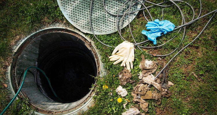 septic tank entrance