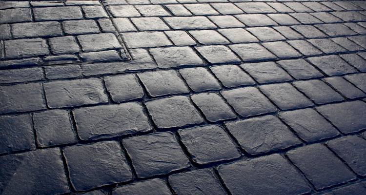 Cobbled concrete