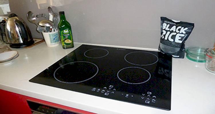 image of black electric hob