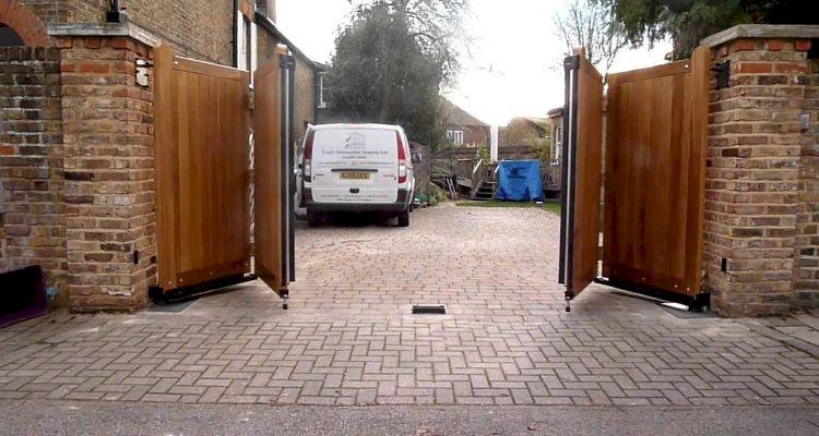 9bifolddrivewaygate