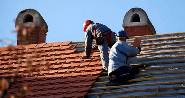 hiring a roofer