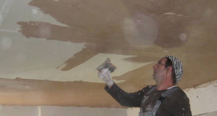 Plastering costs