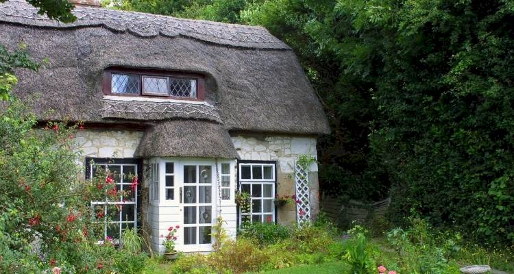 British cottage with thatched roof