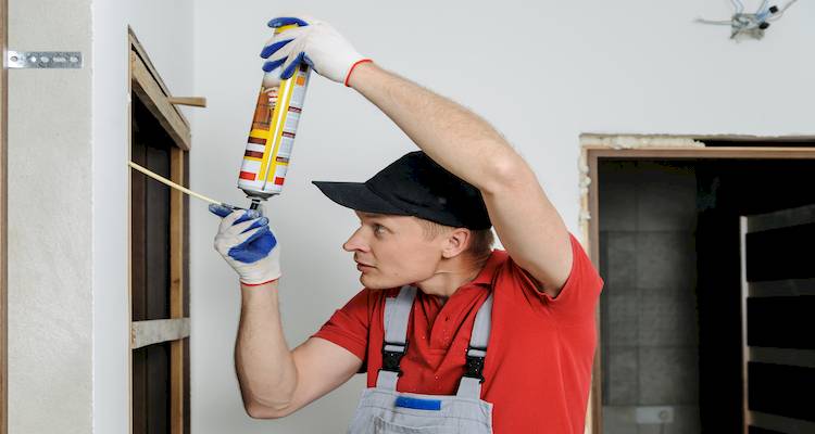 carpenter near you filling door frame replacement