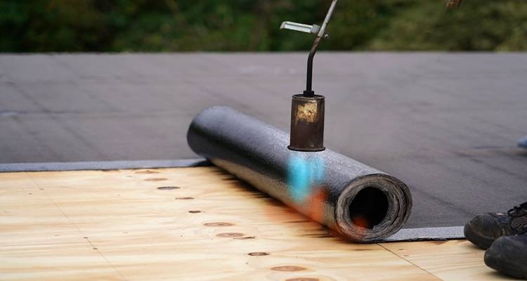 felt roof roll