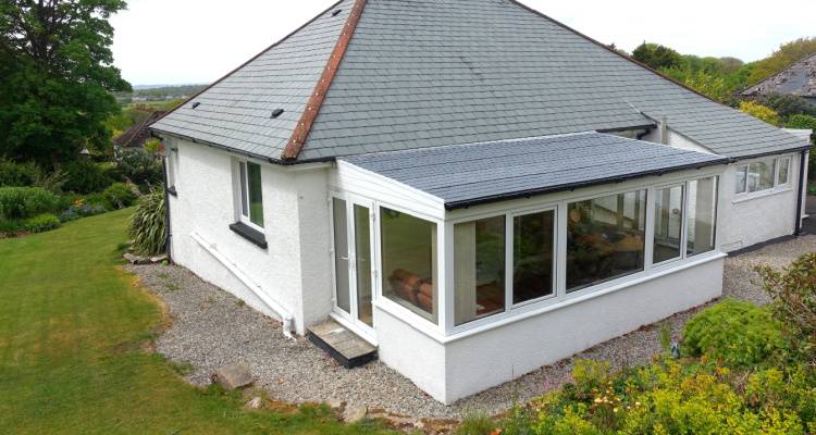 fibre glass roof on a house