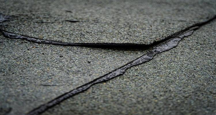 cracked roof felt