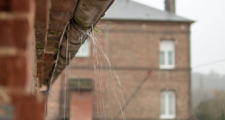 leaking gutters