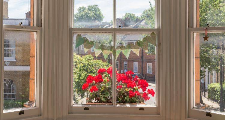 sash window curtain cost