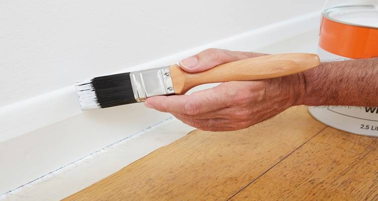 gloss painting brush skirting board