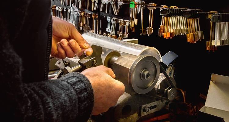 key cutting machine