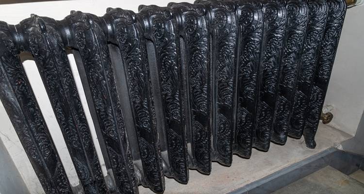 black victoriN RADIATOR