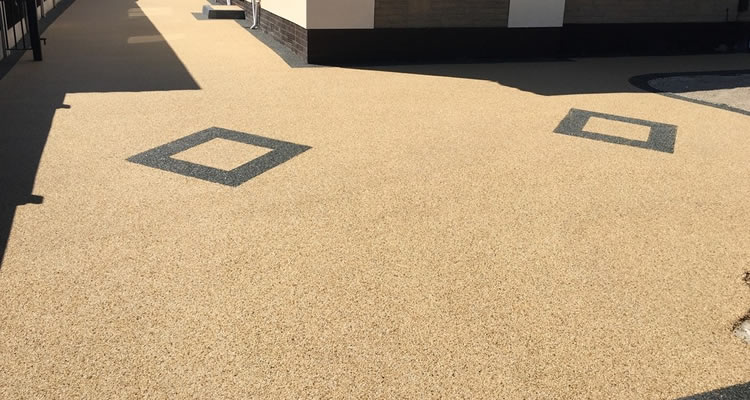 cream resin driveway