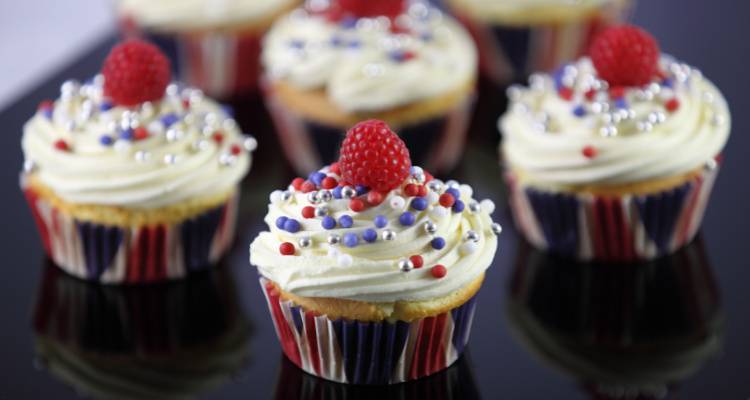 British flag cupcakes
