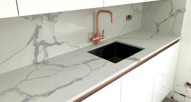 White kitchen worktops