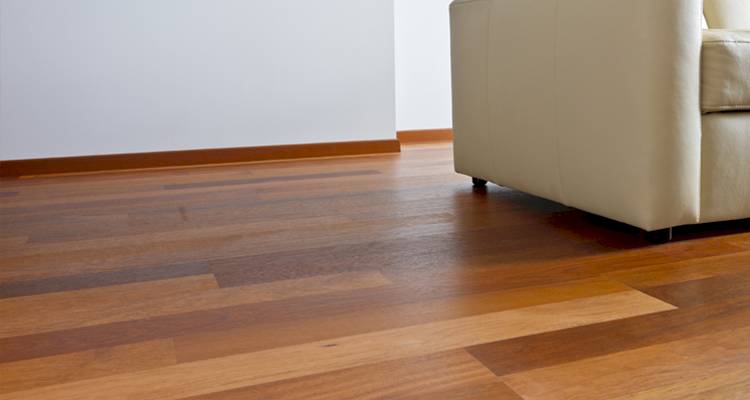 Plastic laminate flooring