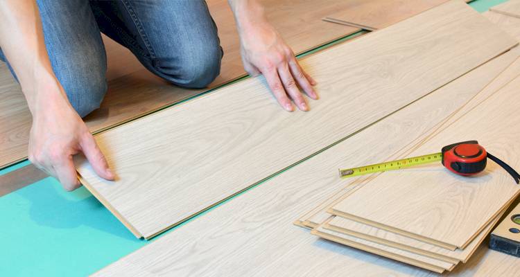 Installing laminate flooring