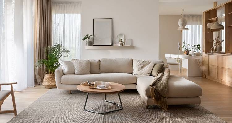 neutral room