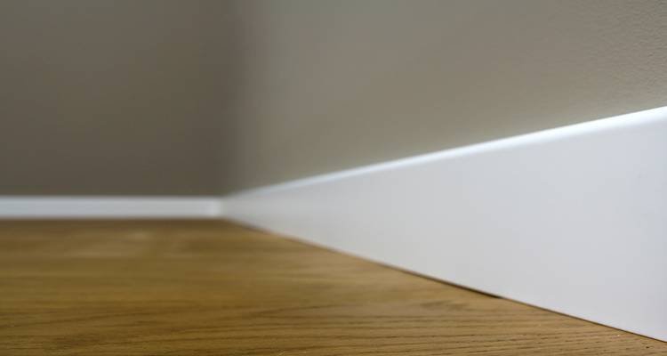 Skirting board