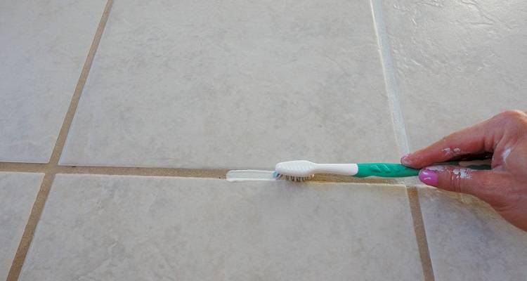 How To Regrout Tiles Step By Guide, How To Remove And Regrout Tiles