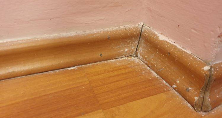 A simple guide on how to remove skirting boards - Door Superstore Help &  Advice