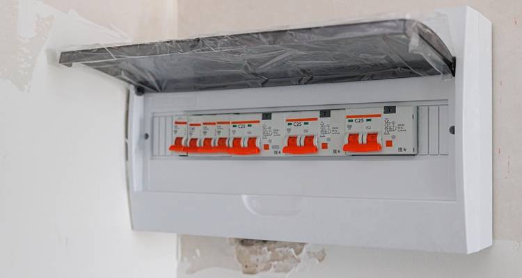 consumer unit red trips