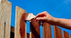 Cost to Stain a Fence