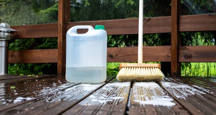 cleaning decking