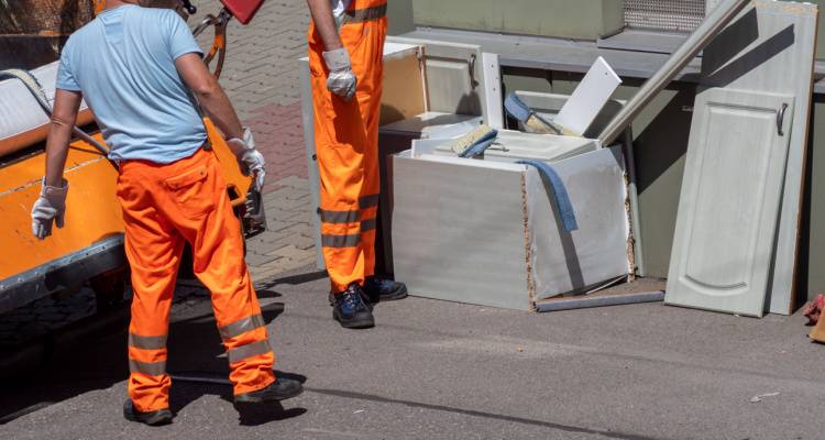 people moving house waste