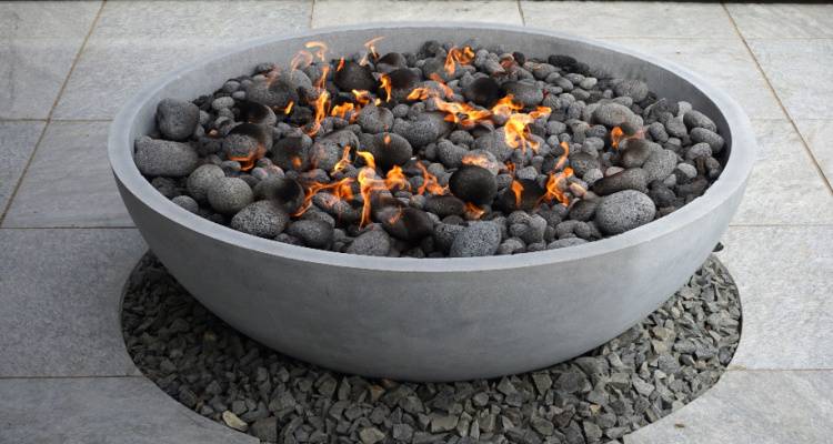 round stone fire pit