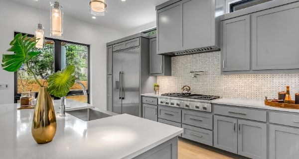 Decluttered kitchen work tops