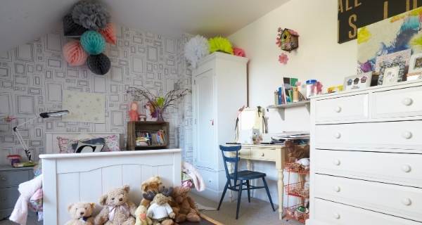 splash of colour in childs bedroom